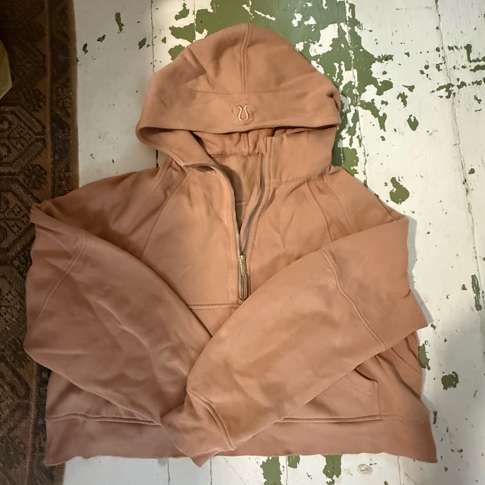 Lululemon Athletica pink/tan cropped scuba hoodie
